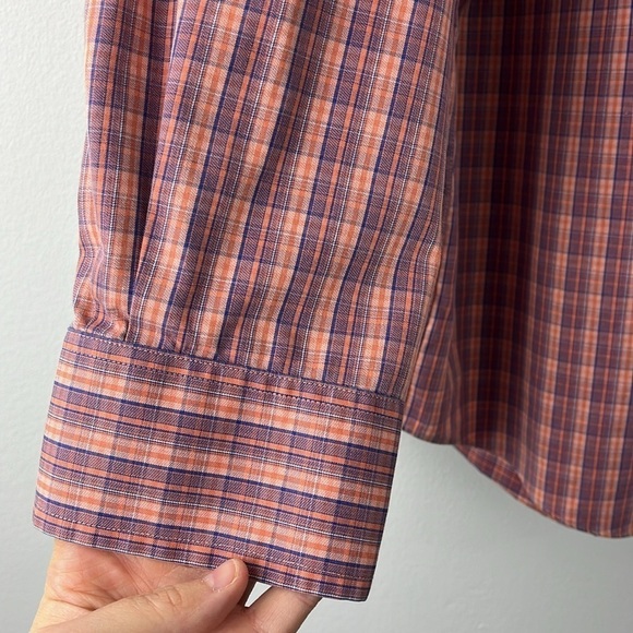 Duluth Trading Co Red Plaid Relaxed Fit Button Up Shirt Mens Size L - Picture 6 of 13